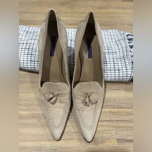 Winter white/ cream suede RL heel. Tassels/loafer style. Size 9